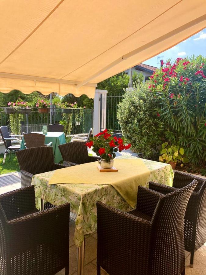Il Sasso Bianco Alojamento de Acomodação e Pequeno-almoço Comerio