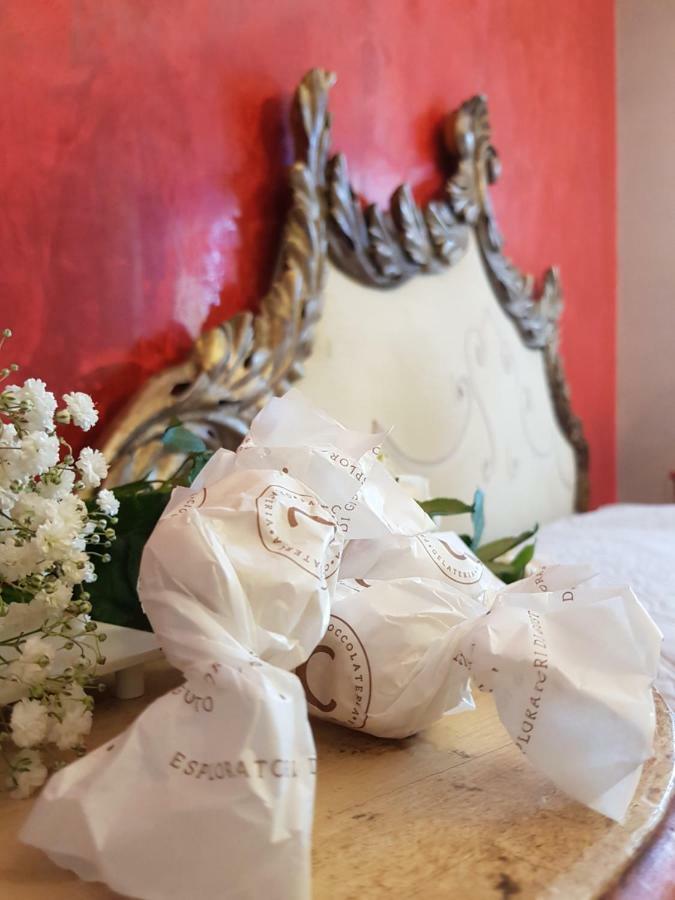 Il Sasso Bianco Alojamento de Acomodação e Pequeno-almoço Comerio